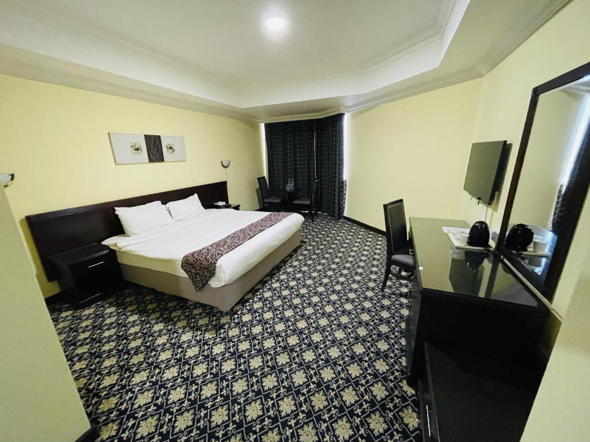 Phoenicia Tower Hotel And Spa Manama Exterior foto